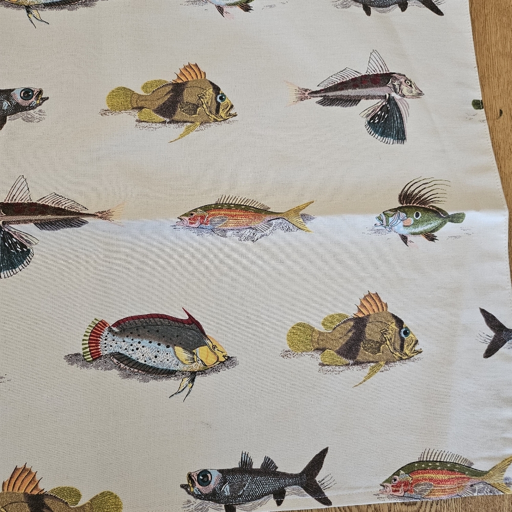 NWOT Pottery Barn Linen Blend Table Runner & 4 Square Napkin Fishing Fish - Picture 3 of 9